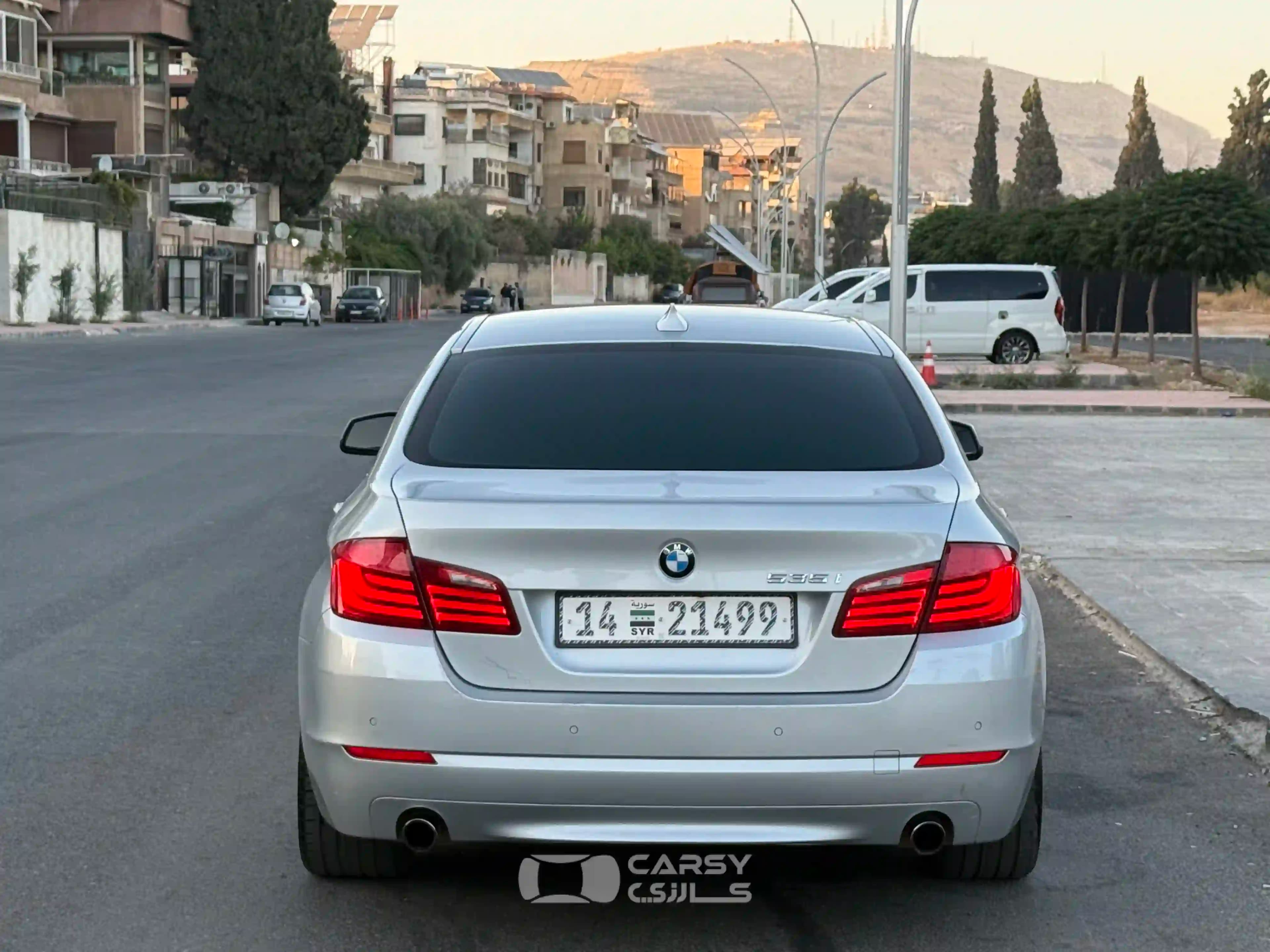 2011 بي إم دبليو SERIES 5 - Image 5
