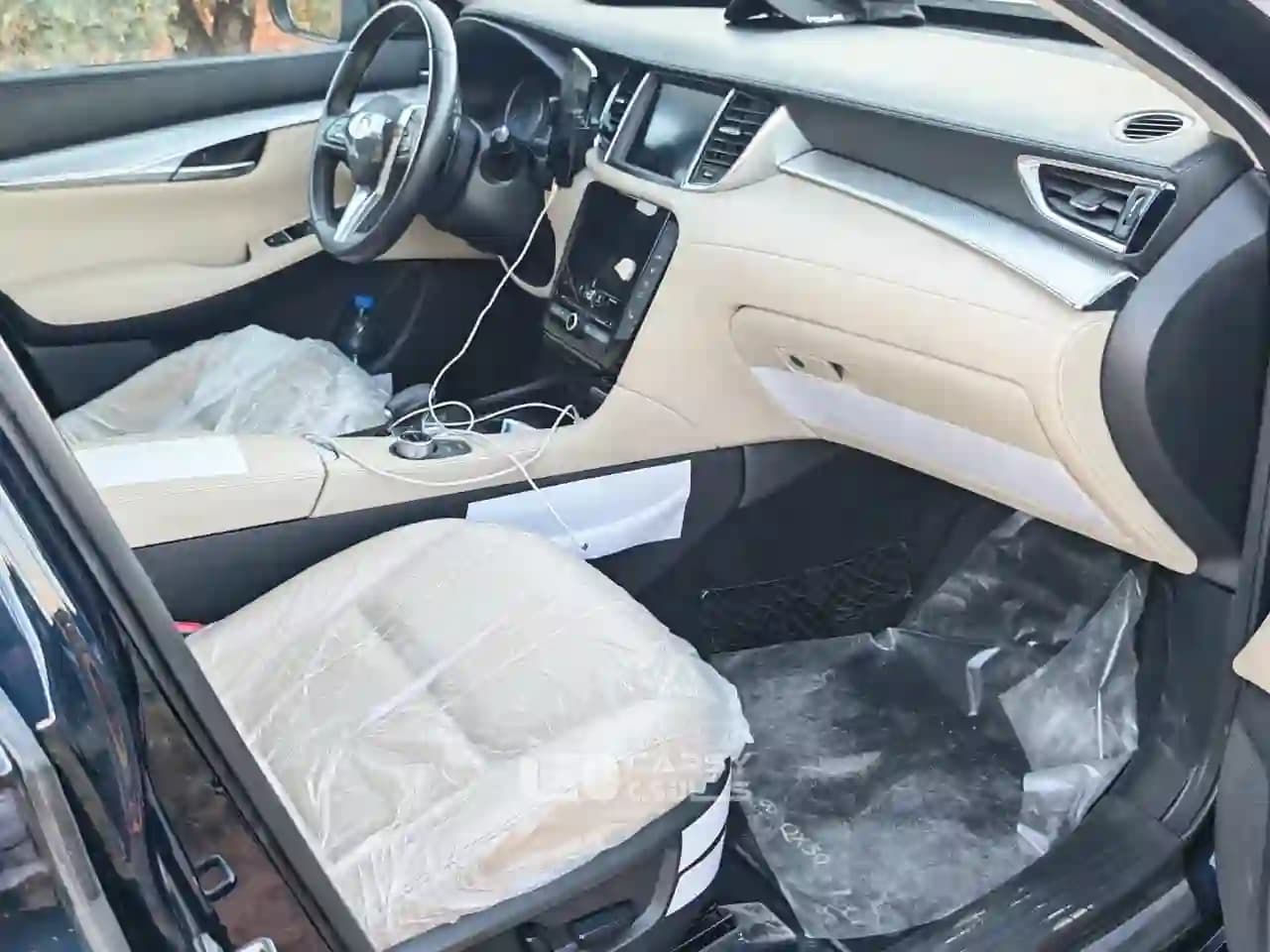 2021 إنفنتي QX50 - Image 10